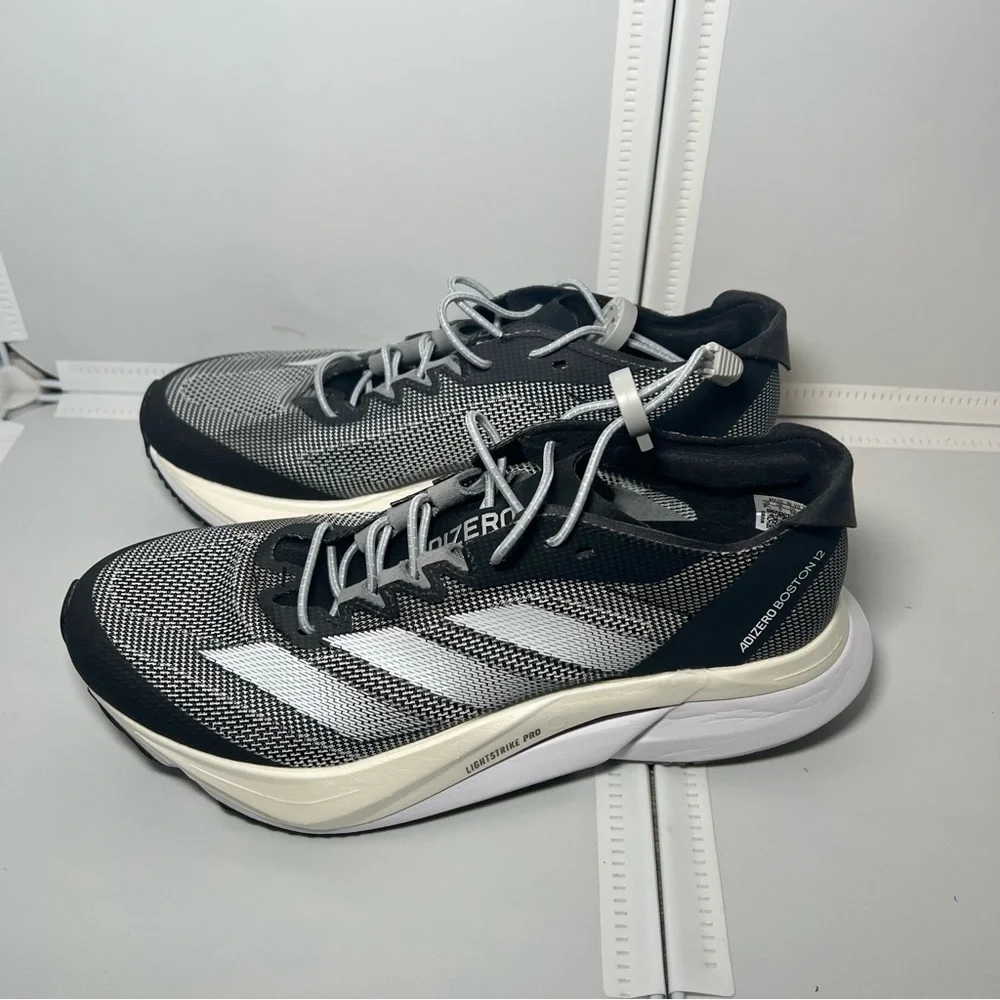 Women’s black grey Adizero Boston 12 running shoes size 6.5 excellent condition